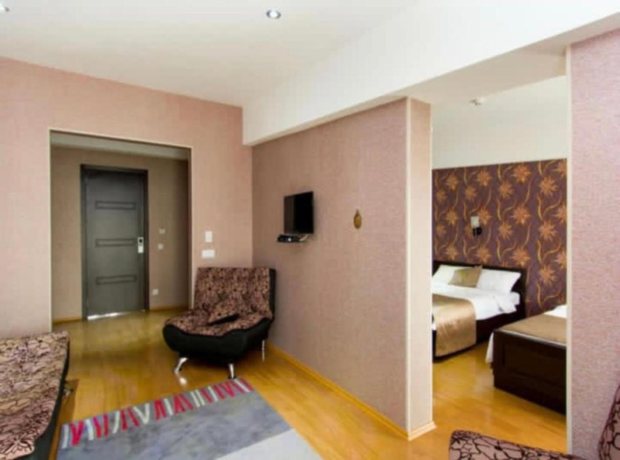 - Granada - Boutique Hotel - Tbilisi - Exteriér fotografie